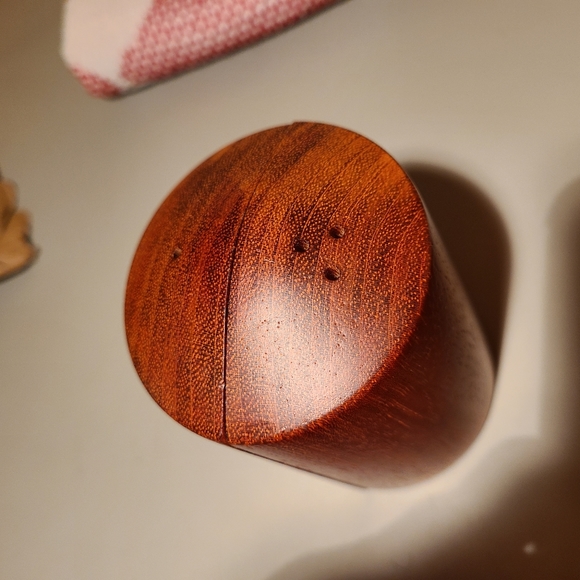 Hand Made Wooden Shakers - Picture 8 of 9